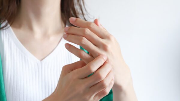 【市川大野】腕から手のしびれ・冷感の原因とは？整体・整骨院で考える根本改善法